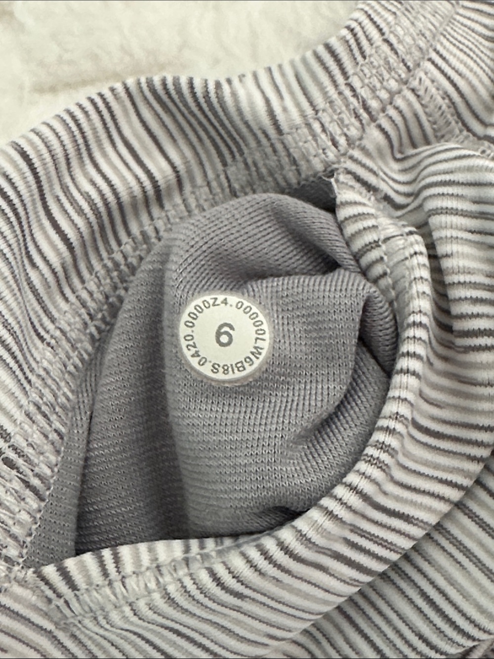 Lululemon Wunder Under Crop II *Roll Down Scallop* We Are From Space Nimbus Sz 6 - Picture 11 of 13